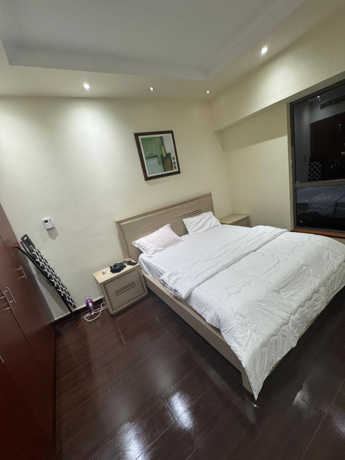 Sadaf 8 Jbr Luxury Master Bedroom Near Tram Dubai Eksteriør billede